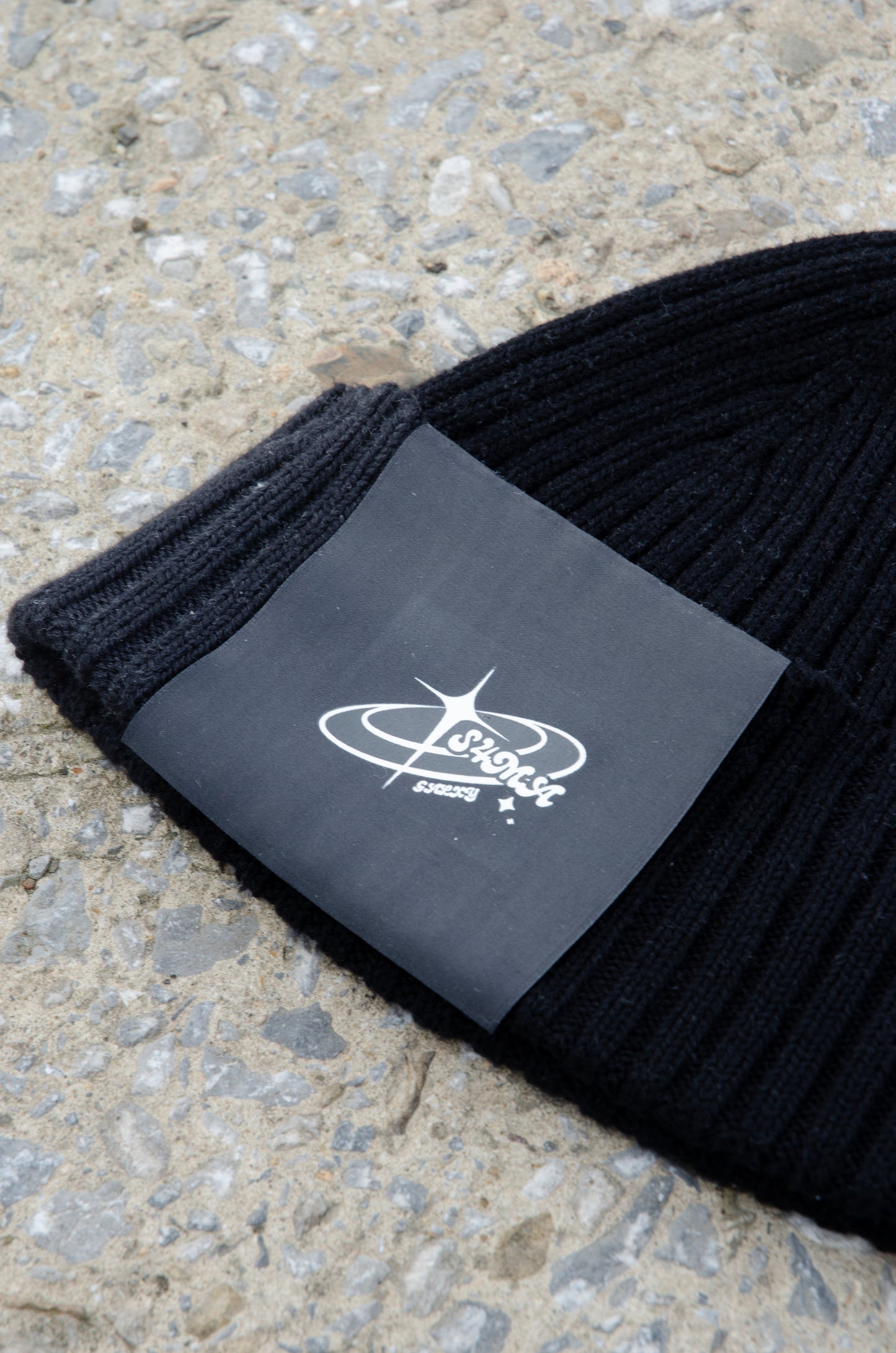 Bonnet S4ma Noir limited edition